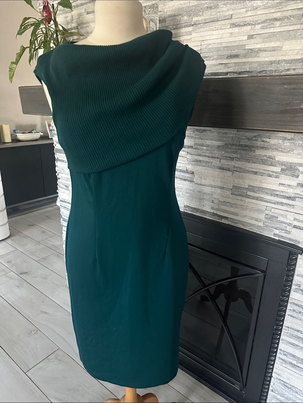 Spense  Green Cowl Neck Midi Dress